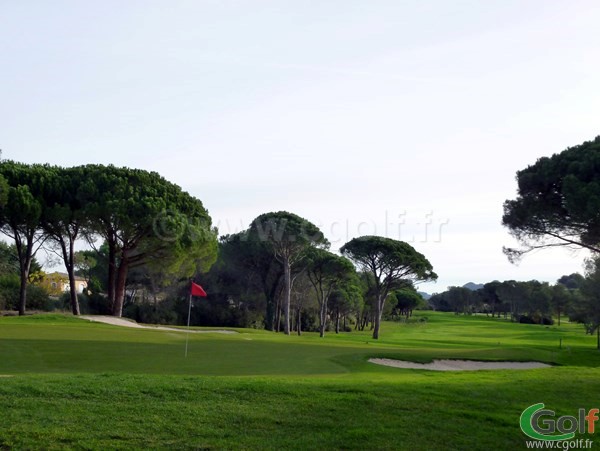 Le Green du n°18 au Blue Green Esterel Golf Club sur la Cote d'Azur dans le Var à Saint Raphael