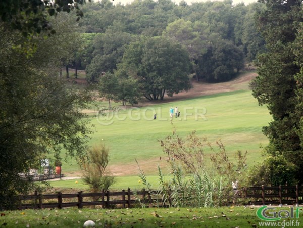 Le départ du trou n°1 du golf de Victoria Val Martin à Valbonne