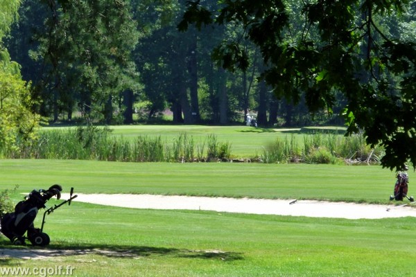 Fairways du garden golf de Mionnay proche de Lyon dans la Dombes en Rhône Alpes dans l'Ain