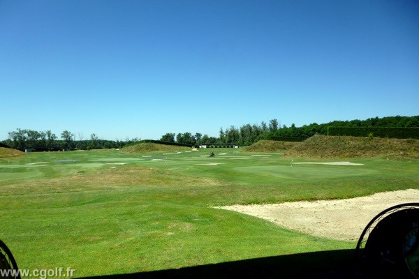 practice golflower du golf de Mionnay dans l'Ain en Rhône alpes proche de Lyon