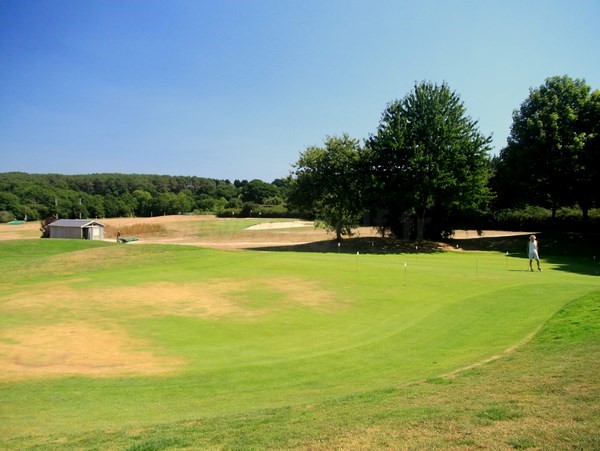 Putting green du golf de Baden dans le Morbihan en Bretagne proche de Quiberon