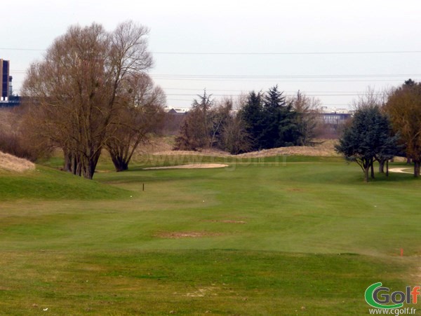 Fairway n°1 du golf de la base loisir de Saint Quentin en Yvelines en Ile de France