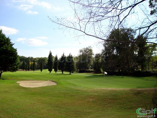 Le green du N°5 du golf de Biot proche d'Antibes dans les Alpes Maritimes