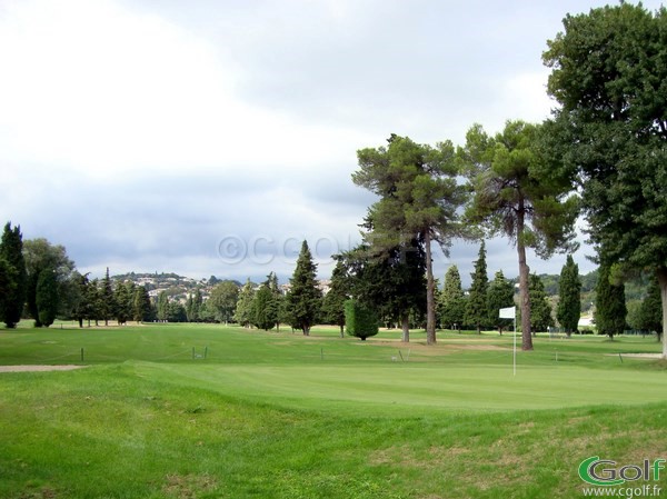 Le trou n°3 du golf du Roy à Biot dans les Alpes Maritimes 06