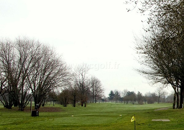 départ n°10 du parcours Les Etangs golf de Bordeaux Lac en Gironde dans l'Aquitaine