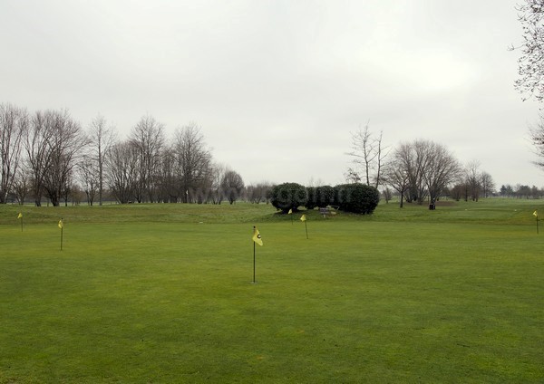 putting green du golf de Bordeaux Lac en Gironde dans l'Aquitaine