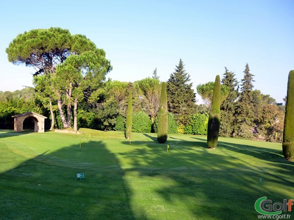 Putting Green du magnifique golf de Cannes Mougins sur la Cote d'Azur dans le 06