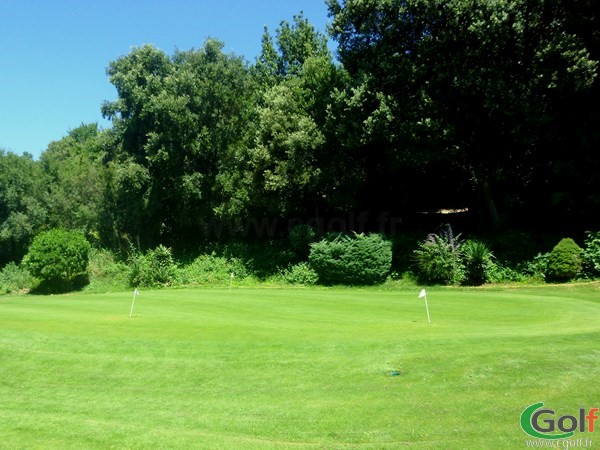 Putting green du golf des Chanalets en Rhône Alpes à Bourg-lès-Valence dans la Drôme