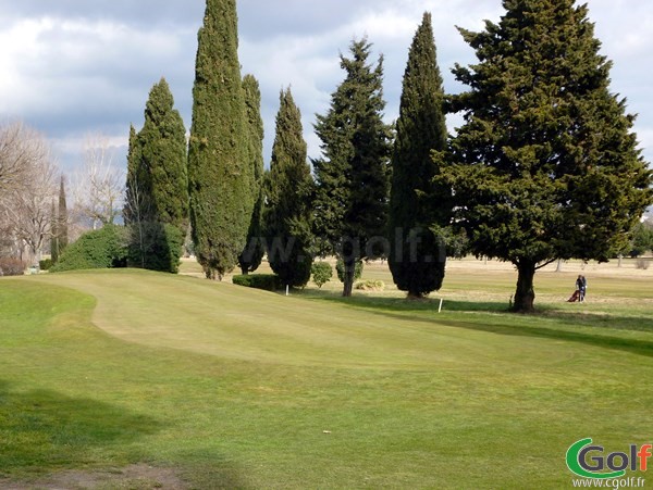 Le putting green du golf d'Aix Les Milles Marseille dans les Bouches du Rhone