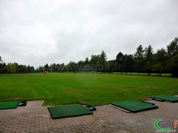 Practice du golf club d'Amiens dans la Somme à Querrieu en Picardie