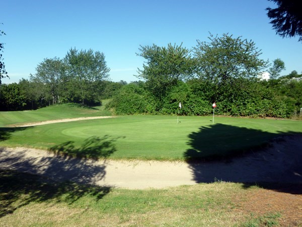 Trou du golf compact de Saint Etienne département de la Loire en Rhône Alpes Auvergne