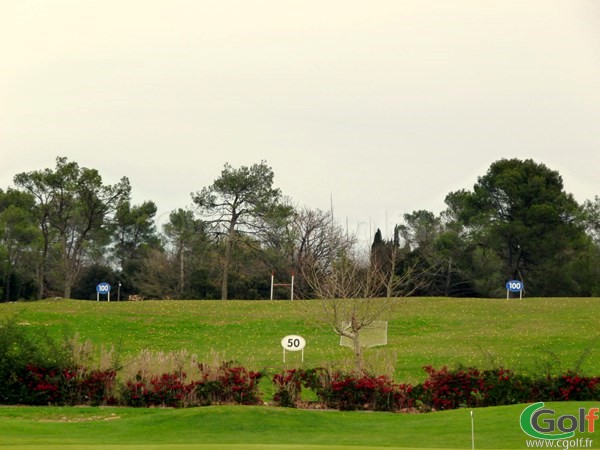 Le practice du golf de Nans les Pins la Sainte Baume dans le Var sur la cote d'azur