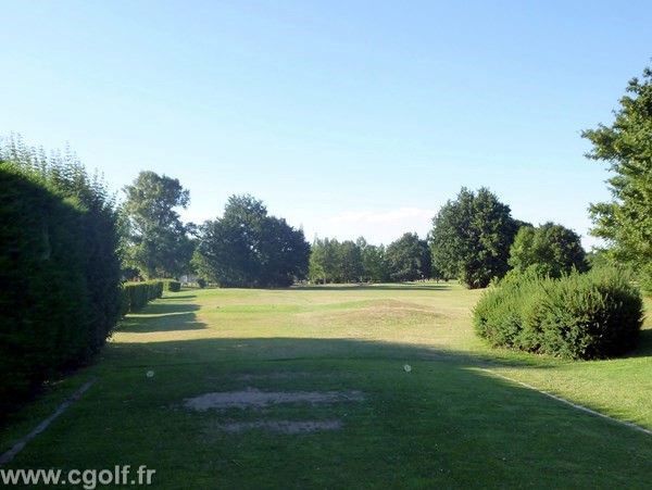 Départ n°6 du golf des etangs en Rhône Alpes Auvergne à Savigneux proche de Saint Etienne