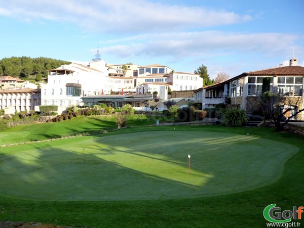 Le putting green du Dolce Frégate golf club à Saint Cyr sur Mer en Provence dans le Var