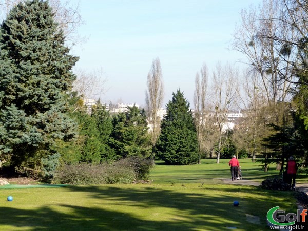 Le départ n°1 parcours Blanc au golf de Fourqueux dans les Yvelines proche de Paris