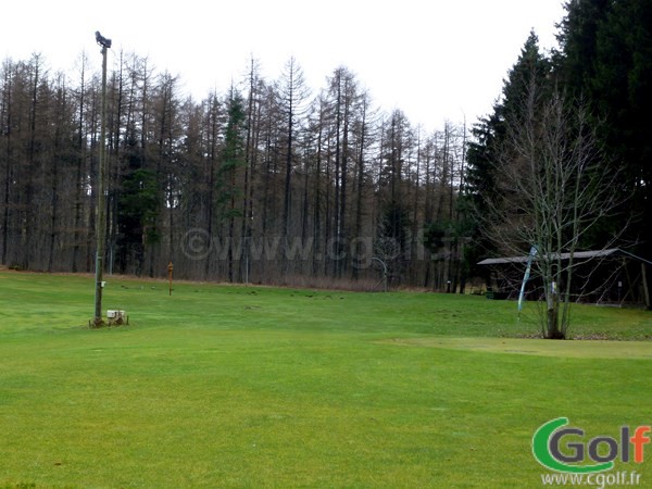 Le practice du golf de Gap Bayard en Provence Alpes Cote d'Azur dans les Hautes Alpes