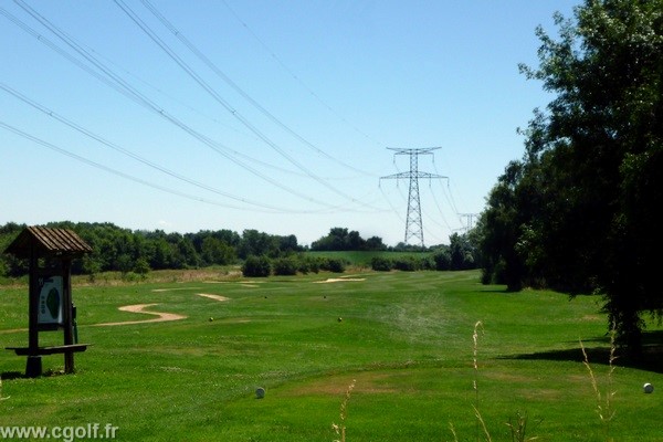 Trou n°11 parcours le Montarplan au golf du Gouverneur proche de Lyon dans l'Ain