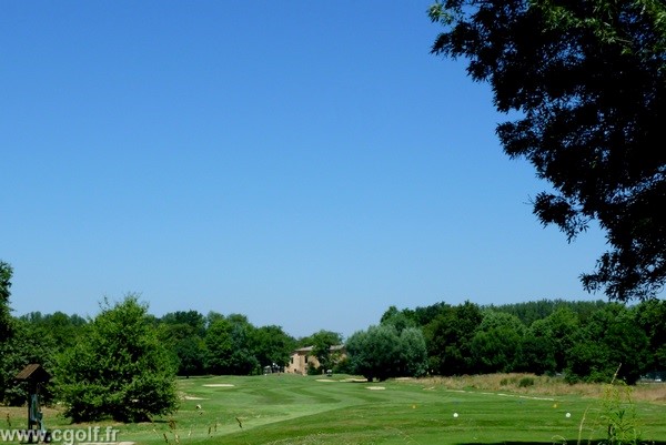 Trou n°18 du golf du Gouverneur Le Breuil proche de Lyon dans l'Ain en Rhône-Alpes