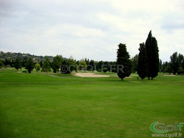 fairway bunkers et green du golf de la grande bastide à Valbonne