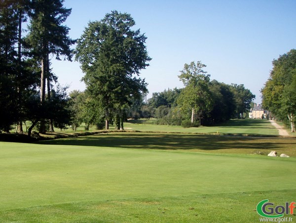 Fairway du parcours le bois brulé au golf de la Grange aux Ormes en Lorraine à Marly en Moselle