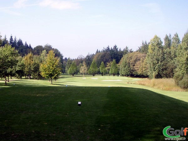 Départ du golf de la Grange aux Ormes en Moselle sur le Parcours du Bois brulé en Lorraine à Marly