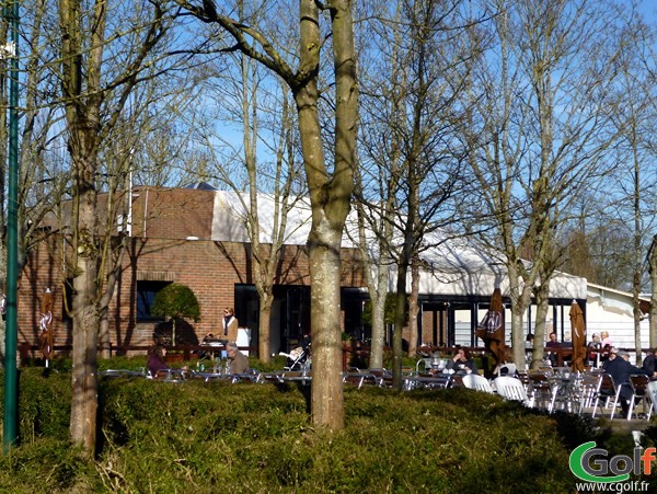 le club house restaurant du golf du Haras de Jardy à Vaucresson dans les Hauts de Seine en Ile de France