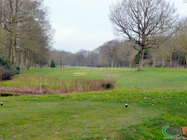 Départ n°10 du golf Isabella à Plaisir dans les Yvelines proche de Paris