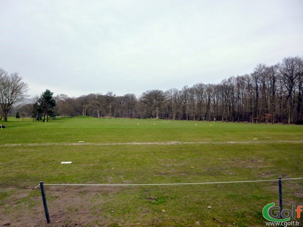 Le terrain de practice dans les Yvelines proche de Paris à Plaisir au golf Isabella