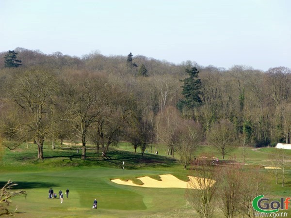 Trou n°1 golf de Joyenval parcours Marly en Ile de France à Chambourcy proche de Paris