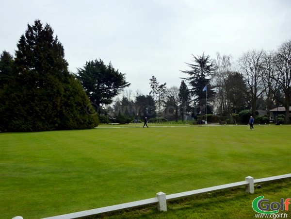 Le putting green du golf de La Boulie Racing Club de France à Versailles dans les Yvelines