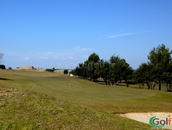 Le green n°18 à Cabriès du golf de la Cabre d'Or proche d'Aix en Provence