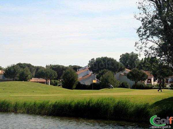 Le green n°18 du golf de La Grande Motte dans l'Hérault proche de Montpellier