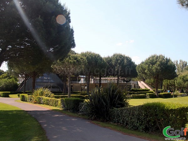 Le club house du golf de La Grande Motte proche de Montpellier et la Camargue