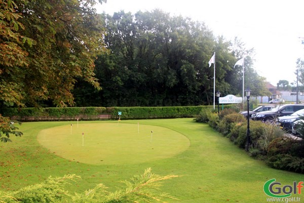Putting green du golf du Touquet au club house Le Manoir en région Nord-Pas-de-Calais
