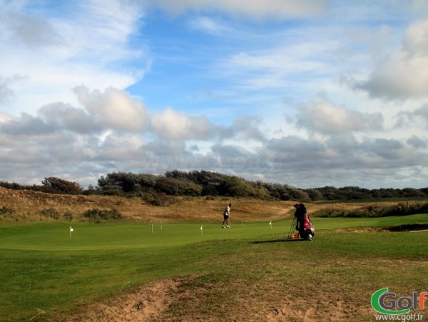 Putting green du golf du Touquet Parcours La mer en Nord-Pas-de-Calais proche de Paris