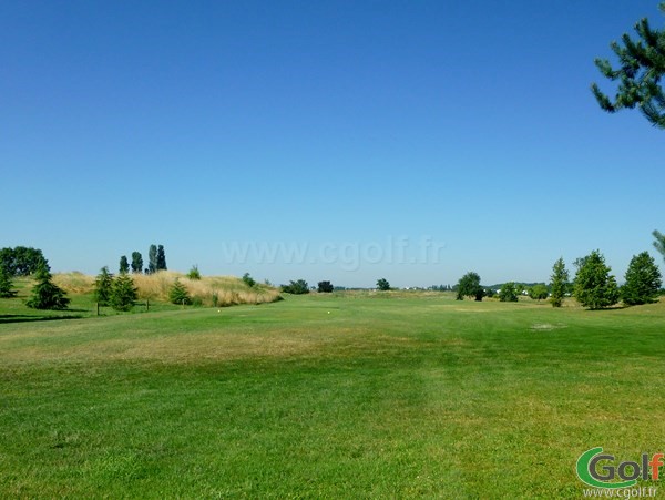 Départ n°1 du golf de Lyon Chassieu en Rhone Alpes proche de Villeurbanne