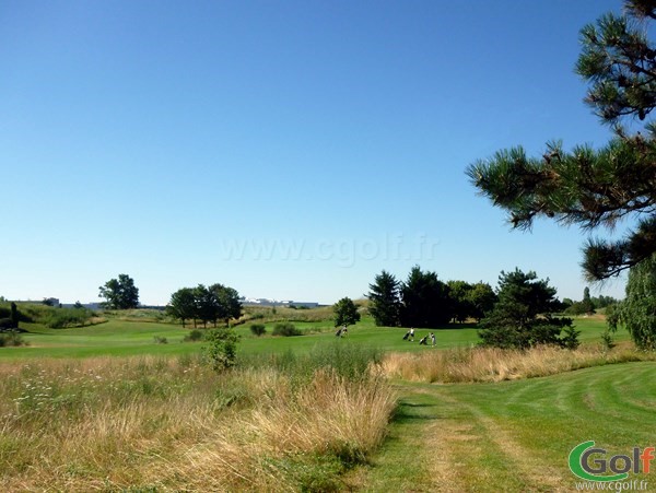 Fairways n°14 et n°15 du golf de Lyon Chaissieu en Rhône Alpes dans la banlieu Lyonnaise