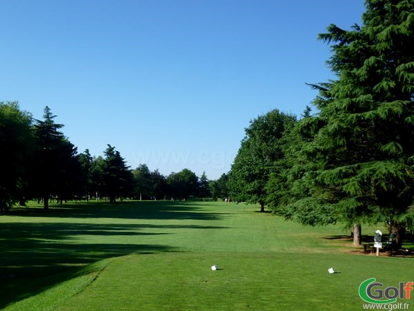 Départ et fairway du golf de Lyon Verger en Rhône Alpes à Saint Symphorien d'Ozon