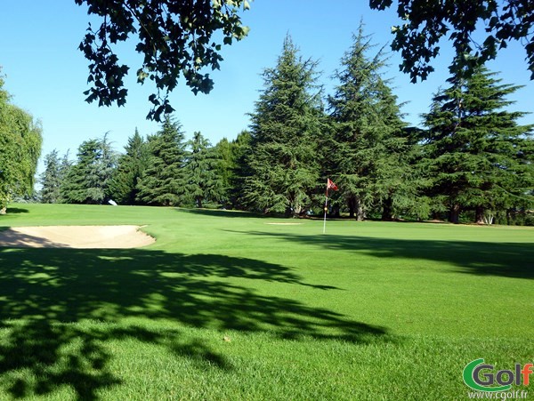 Green n°18 du golf de Lyon Verger Parcours 18 trou en Rhône Alpes