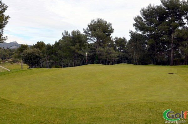 Green n°17 du golf de Marseille La Salette dans les Bouches du rhone en PACA