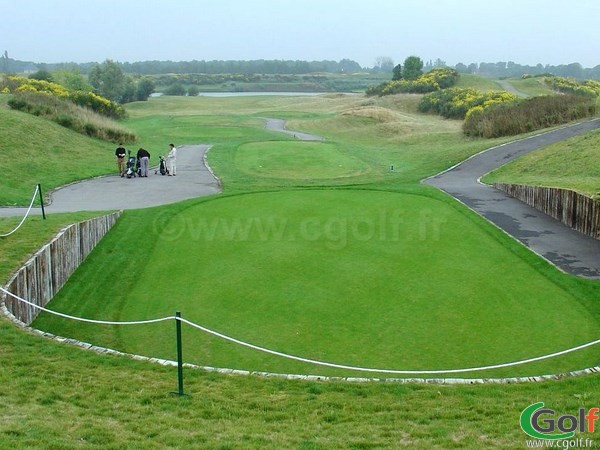 Le départ du trou n°1 parcours l'albatros du golf National à Paris dans les Yvelines 