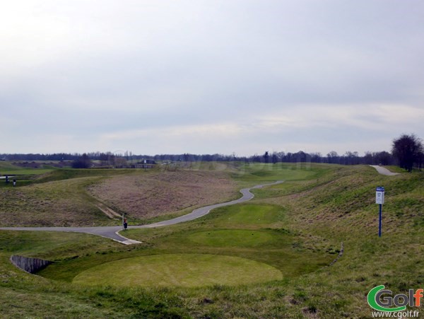 Le départ n°17 du golf National de Paris parcours l'albatros accueillant la ryder cup 2018