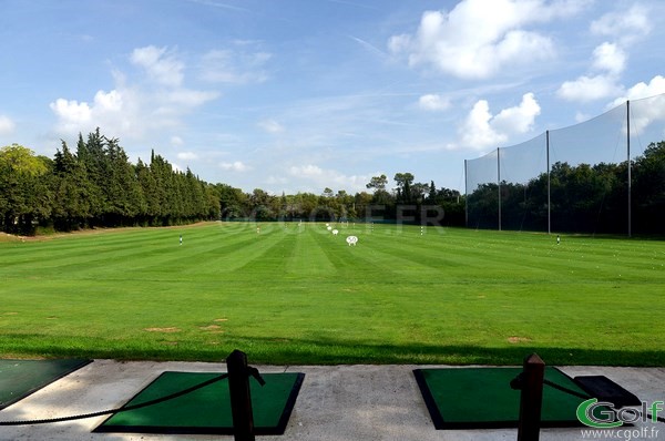 Le practice de Opio Valbonne golf club dans les Alpes Maritimes