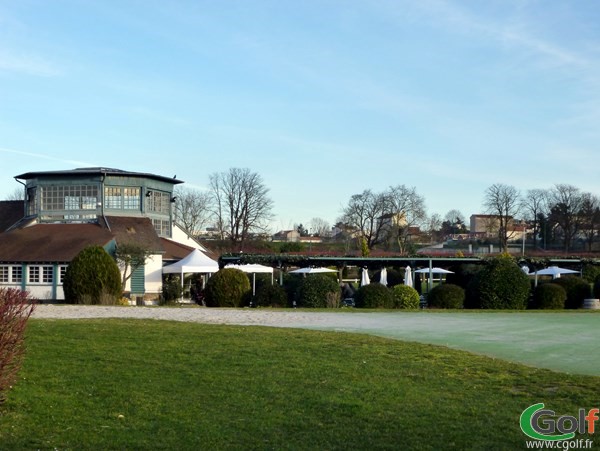 le club house du Golf Paris Country club à Saint Cloud en Ile de France 