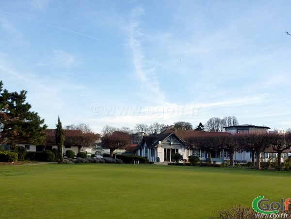 Le putting green du Paris golf country club à Saint Cloud en Ile de France dans les Hauts de Seine