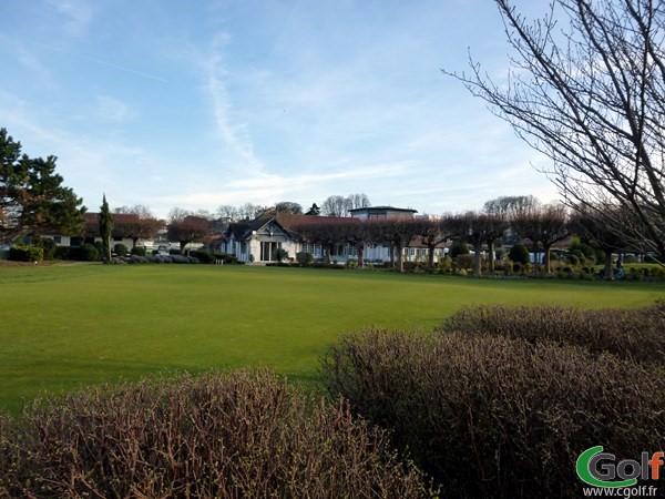 Putting green du Paris Golf Country club à Saint Cloud dans les Hauts de Seine