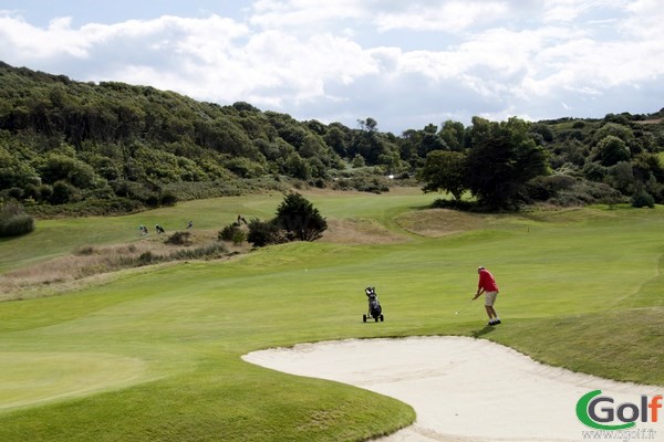 Fairway du parcours de golf à Pléneuf Val-André dans les Cotes d'Armor en Bretagne