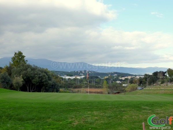 Le green n°9 du golf du Provençal à Biot Sophia Antipolis en PACA