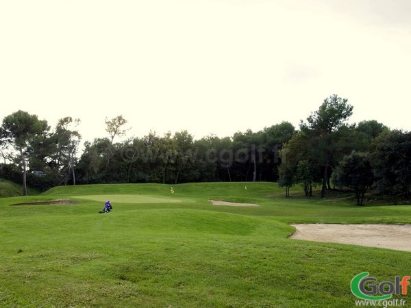 Le pitching green du golf le Provençal à Biot Sophia Antipolis proche de Valbonne