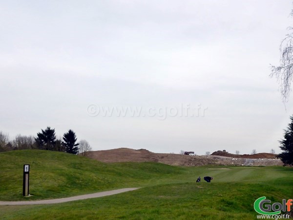 Trou n°1 du golf de Saint Aubin parcours les bouleaux dans l'Essonne proche de Paris